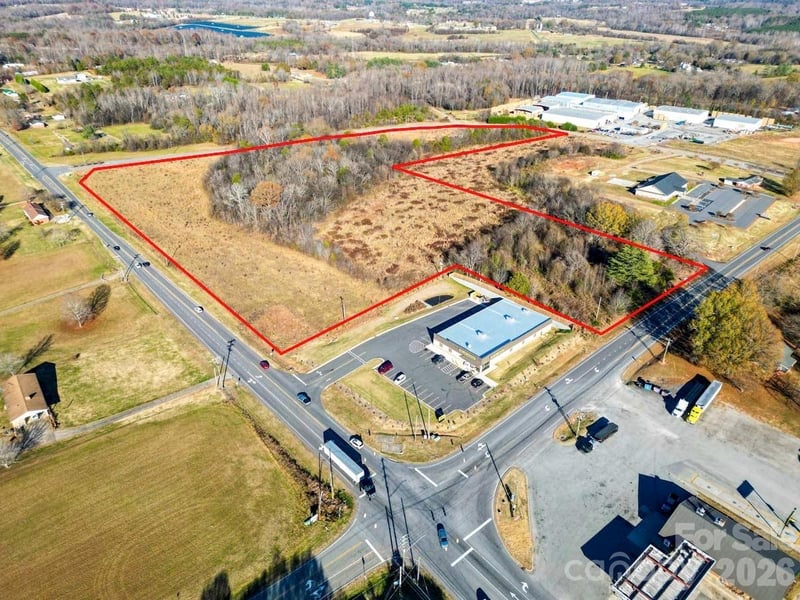 3331 Cansler Cir, Newton, NC 28658