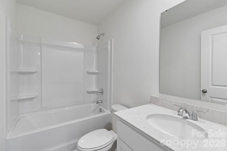 108 Weller Ln, Thomasville, NC 27360