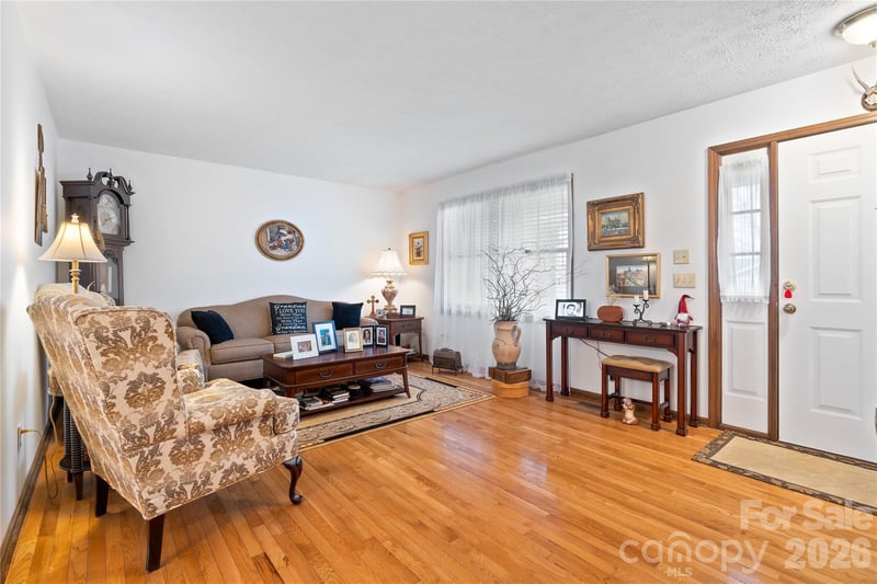 109 Eagle Rock Trl, Hendersonville, NC 28739