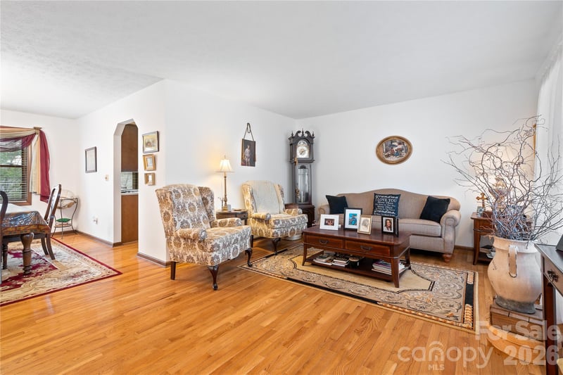 109 Eagle Rock Trl, Hendersonville, NC 28739