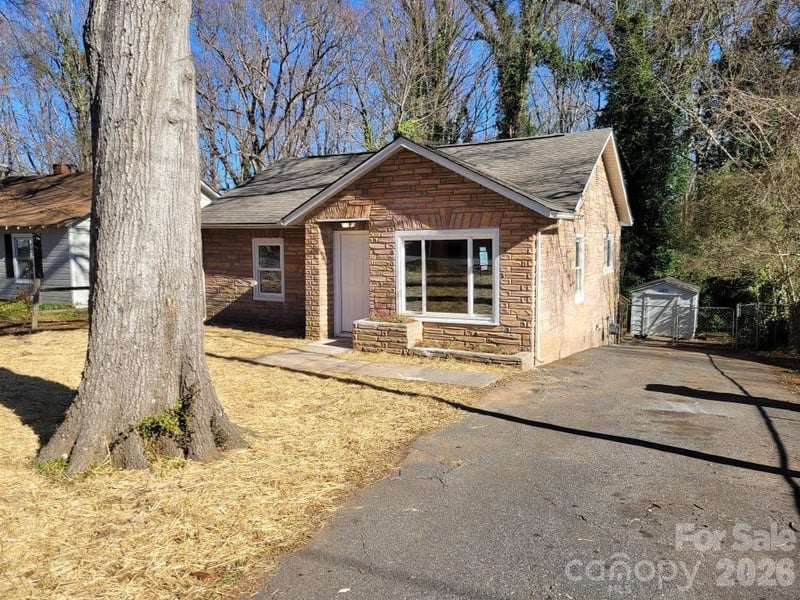 1116 East Dr, Gastonia, NC 28052