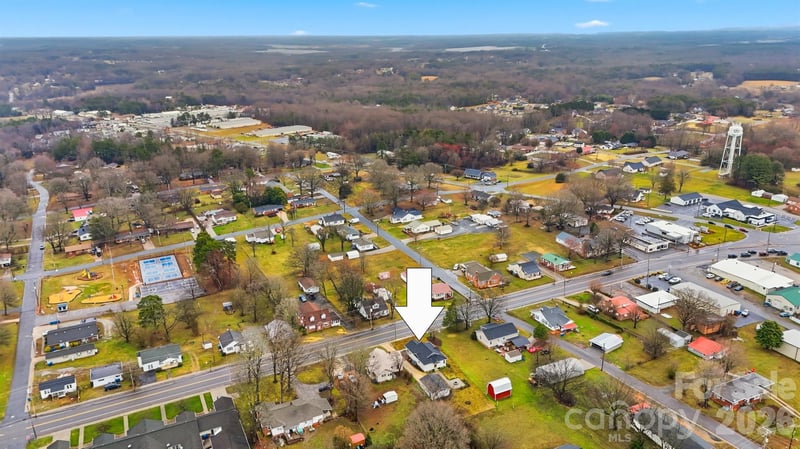 1022 Main St, Maiden, NC 28650