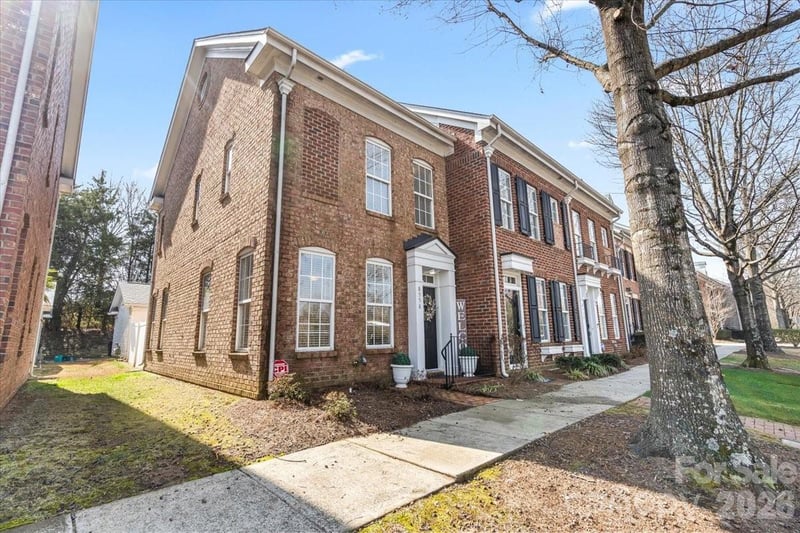 8558 Beaver Creek Dr, Charlotte, NC 28269