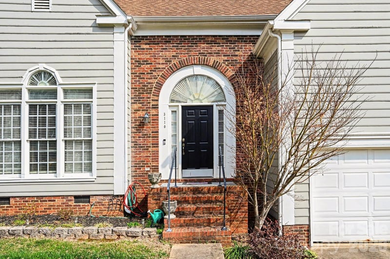 3110 Ivy Creek Rd, Gastonia, NC 28056