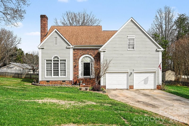 3110 Ivy Creek Rd, Gastonia, NC 28056