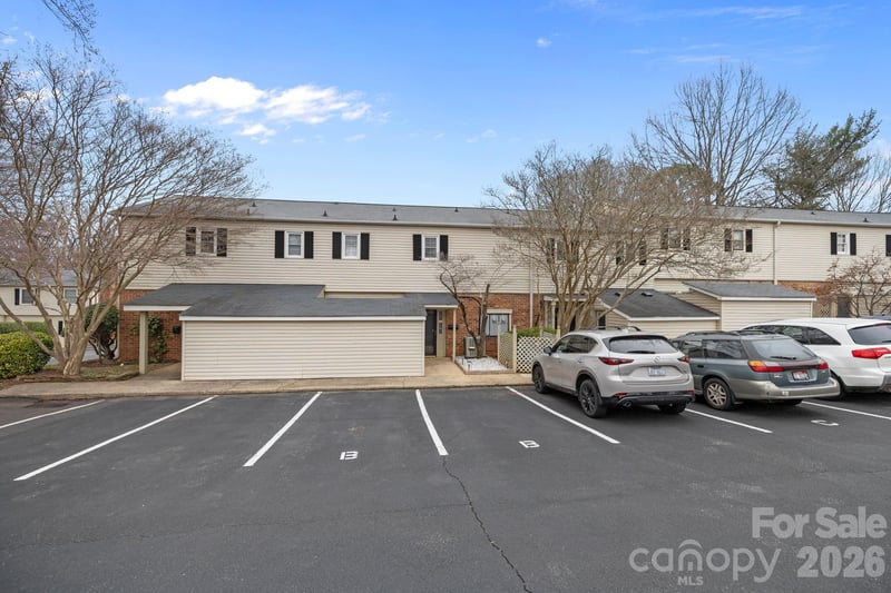 5943 Quail Hollow Rd #B, Charlotte, NC 28210