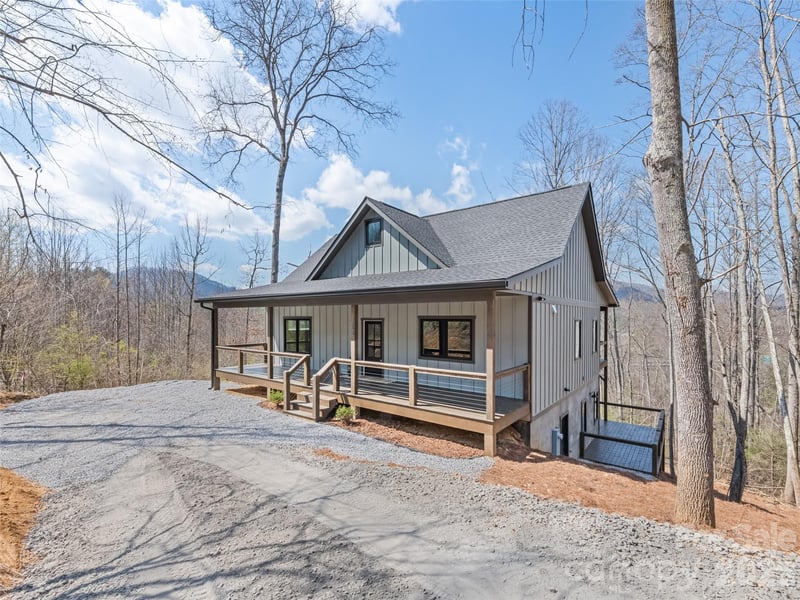 288 Ironwood Dr, Clyde, NC 28721