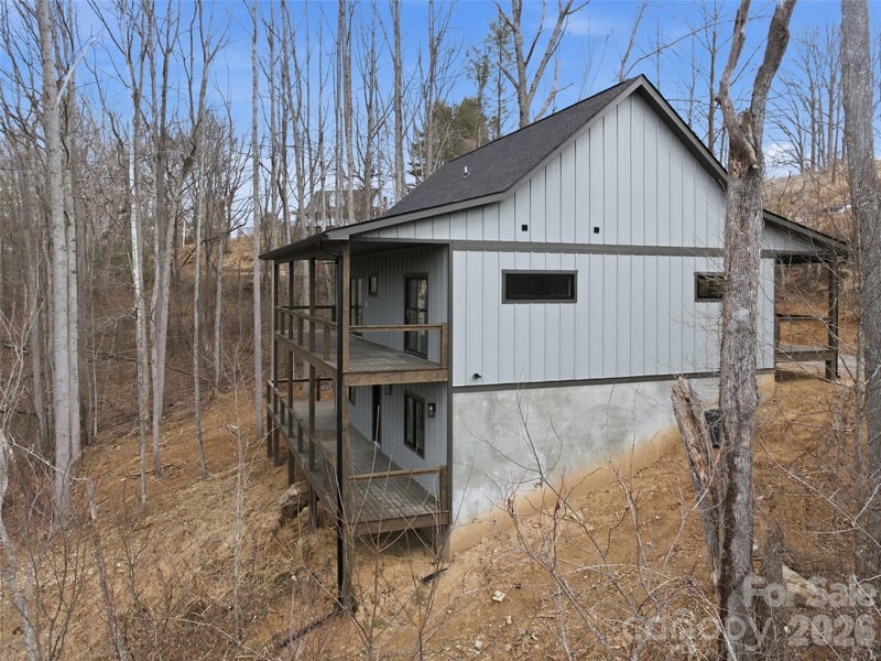 288 Ironwood Dr, Clyde, NC 28721