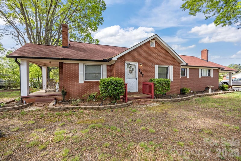 137 Foursquare Rd, Mooresville, NC 28115