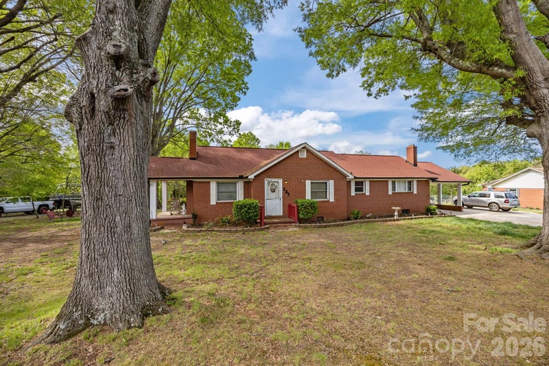 137 Foursquare Rd, Mooresville, NC 28115
