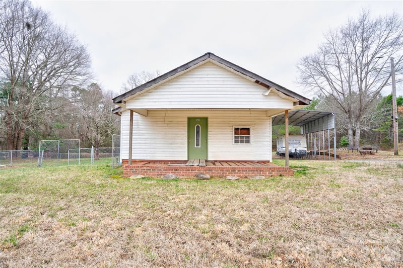 125 Church View Dr, Lawndale, NC 28090