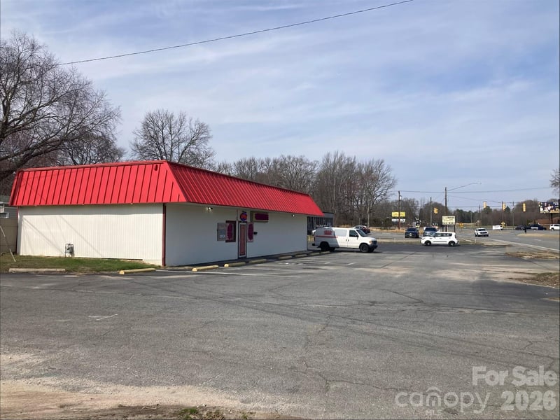 1201 Cannon Blvd, Kannapolis, NC 28083