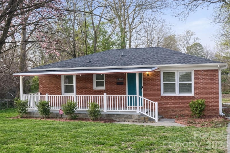 4101 Atmore St, Charlotte, NC 28205
