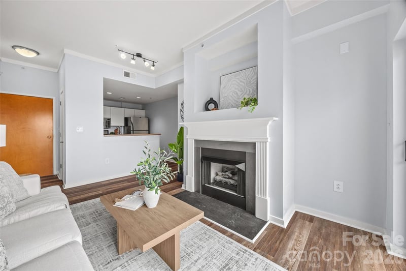 715 Church St #701, Charlotte, NC 28202
