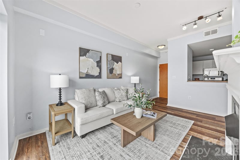 715 Church St #701, Charlotte, NC 28202
