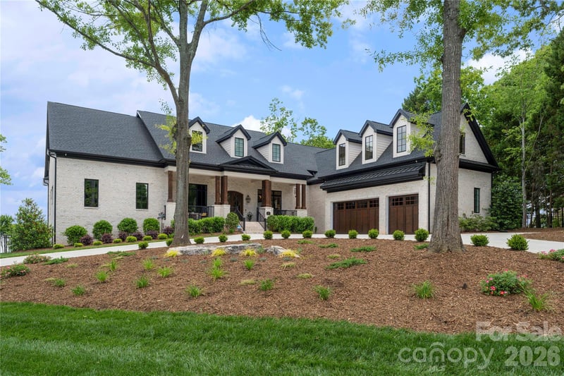 8170 Bay Pointe Dr, Denver, NC 28037