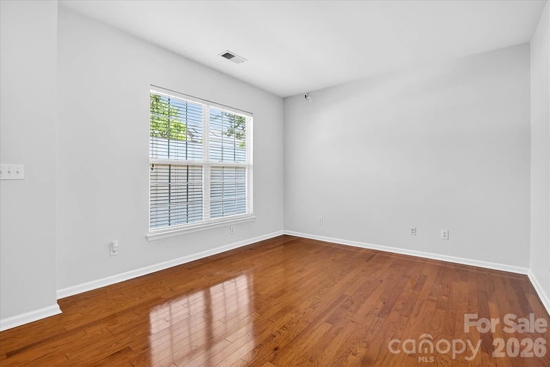 2009 Cambridge Beltway Dr, Charlotte, NC 28273