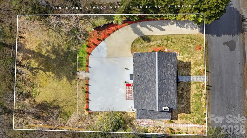 1407 Mimosa Ln, Lenoir, NC 28645
