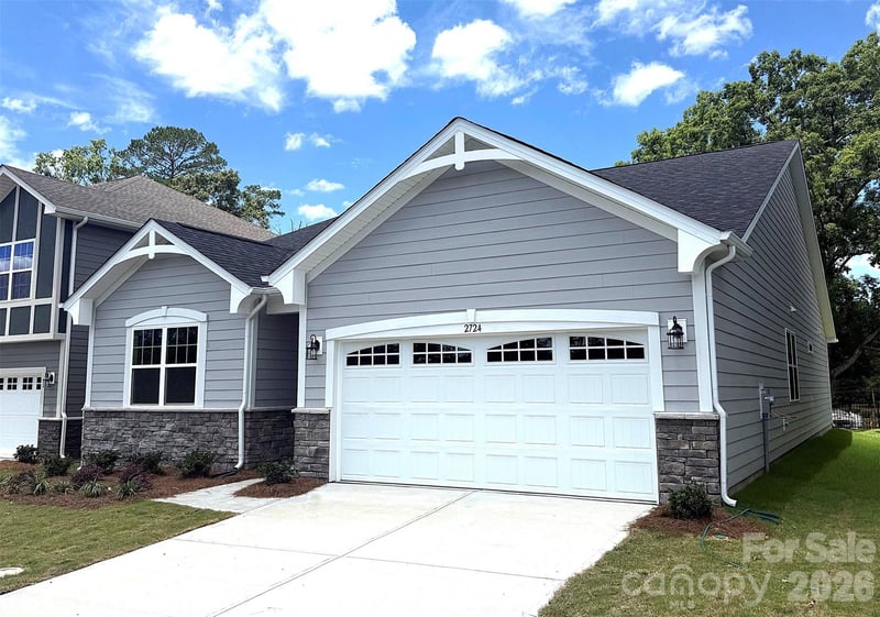 2724 Phoenix Ct, Gastonia, NC 28052