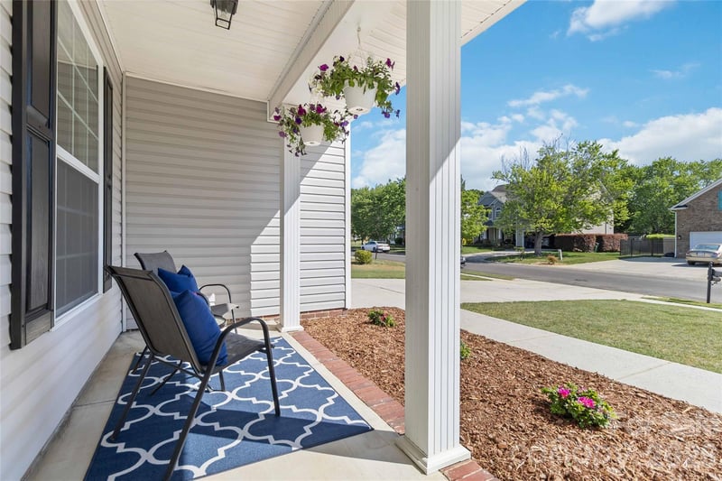 2141 Bluebonnet Ln, Matthews, NC 28104