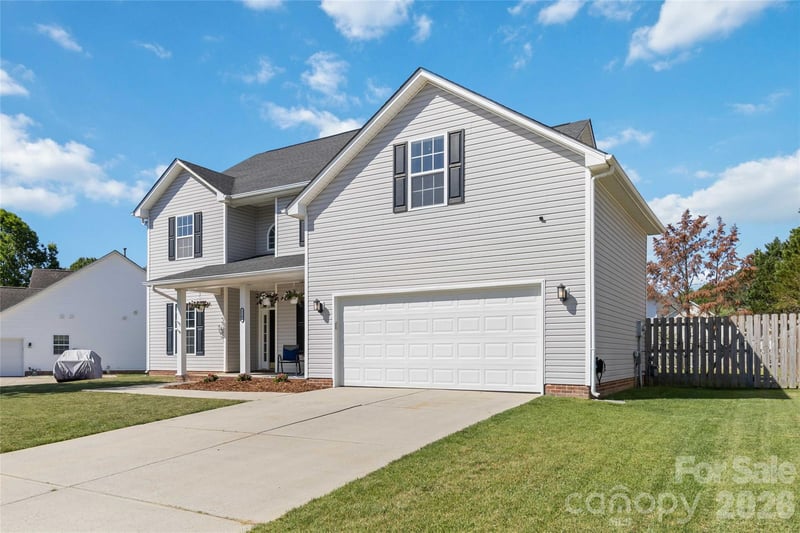 2141 Bluebonnet Ln, Matthews, NC 28104
