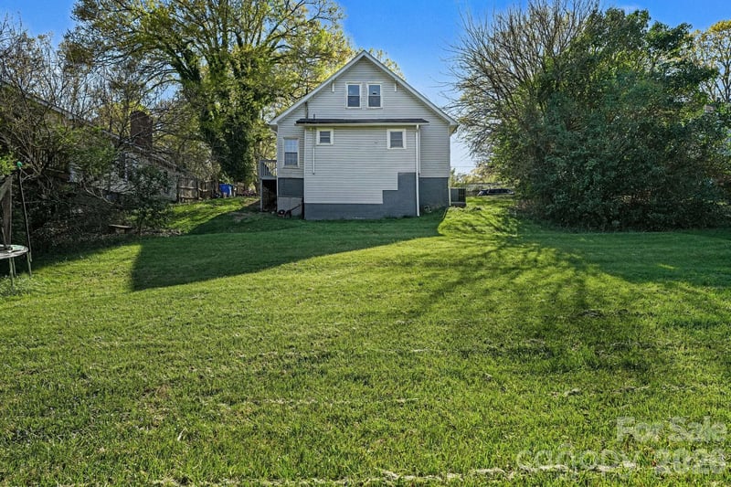 224 Catawba Ave, Mooresville, NC 28115