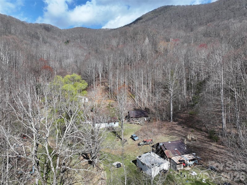 1002 Ned Cove Rd, Waynesville, NC 28785