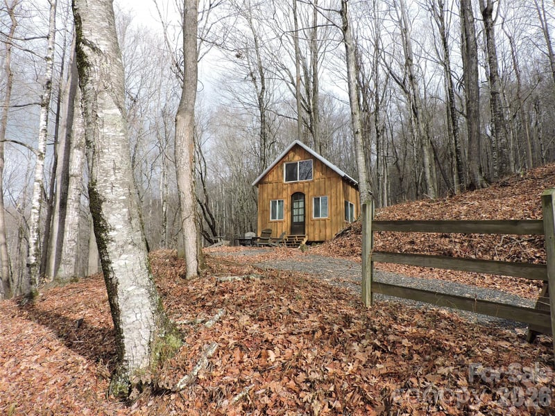191 Bens Bend, Bakersville, NC 28705