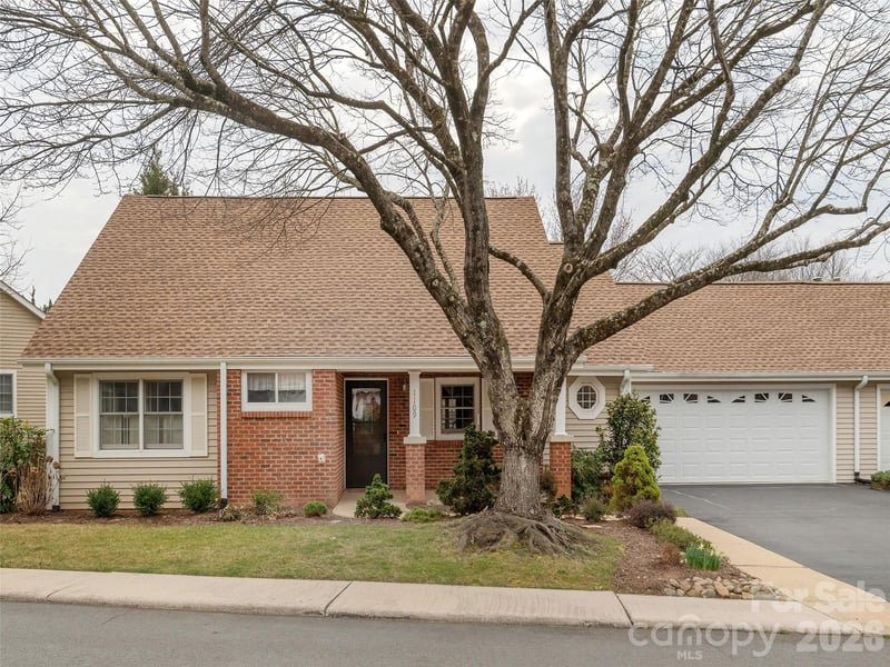 1109 Citation Cir, Hendersonville, NC 28739