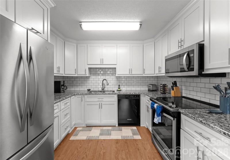 39 Bowen Dr, Belmont, NC 28012