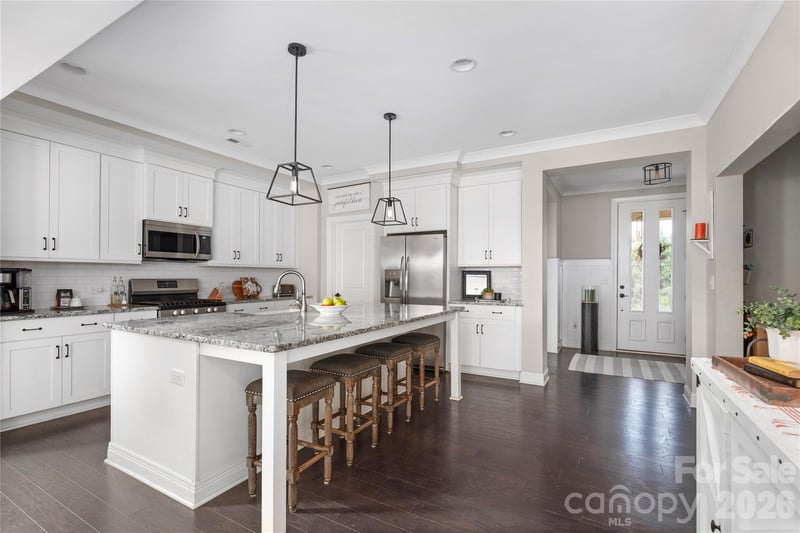 123 Country Lake Dr, Mooresville, NC 28115