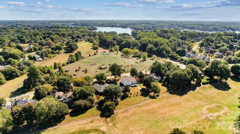 246 Canvasback Rd, Mooresville, NC 28117