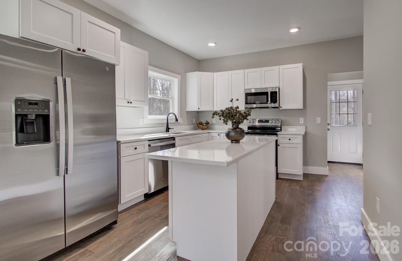 147 Northbend Dr, Asheville, NC 28804