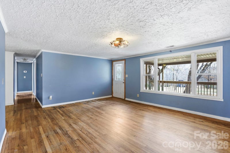 180 Whispering Pines Dr, Pisgah Forest, NC 28768