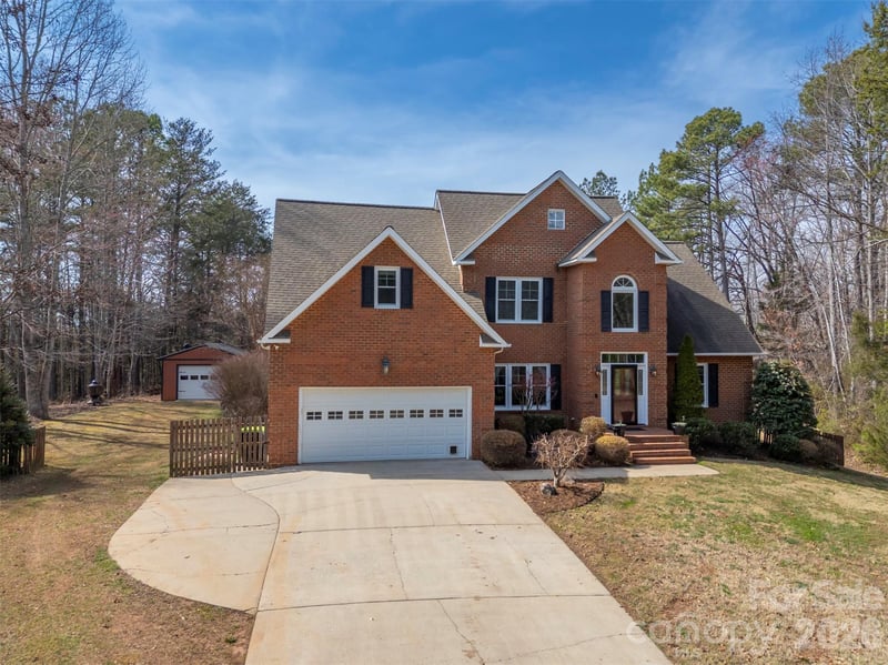 391 Chisholm Trl, Rutherfordton, NC 28139