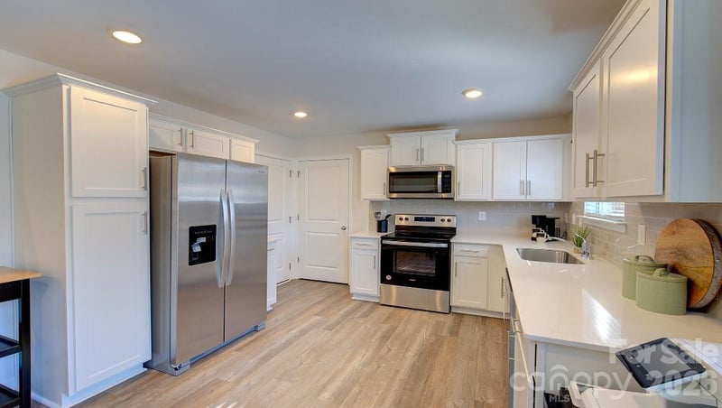 80 Cain Hollow Way, Asheville, NC 28806