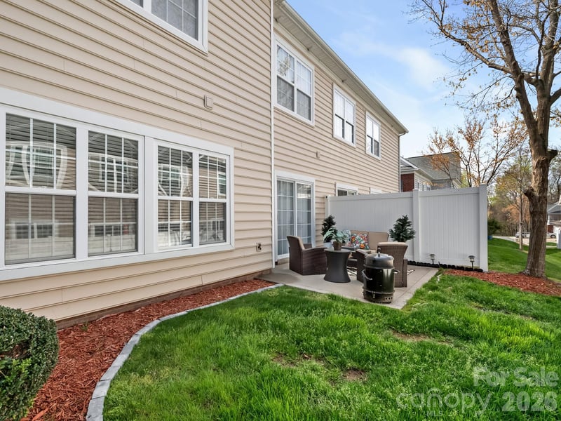 12008 Bordeaux St, Charlotte, NC 28277