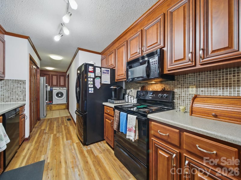 117 Pilots Ridge Dr, Bessemer City, NC 28016