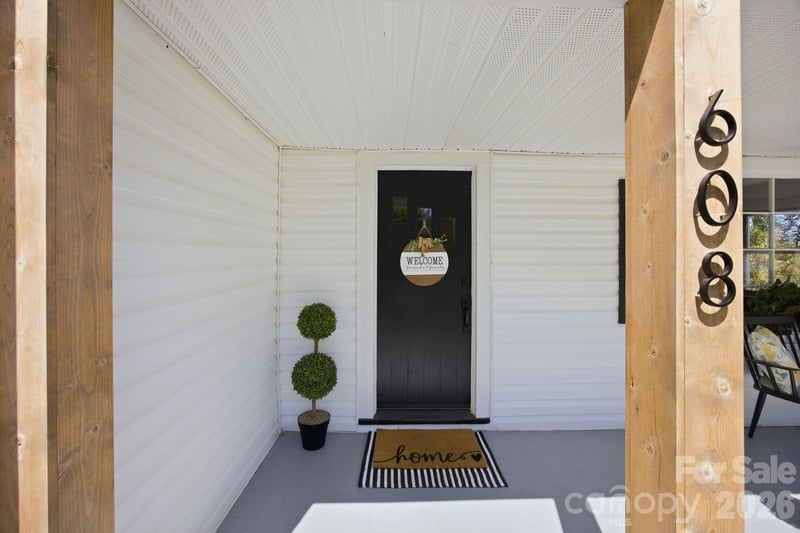 608 Carver Dr, Lexington, NC 27292