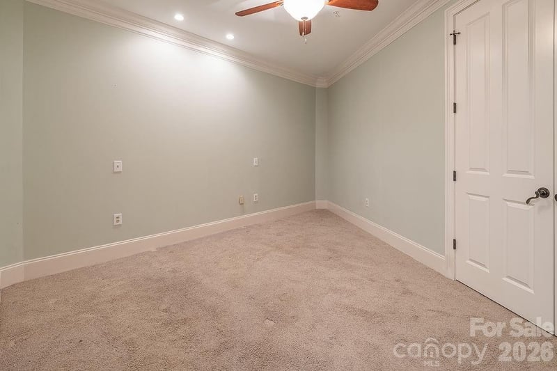 350 Allen St #103, Hendersonville, NC 28792