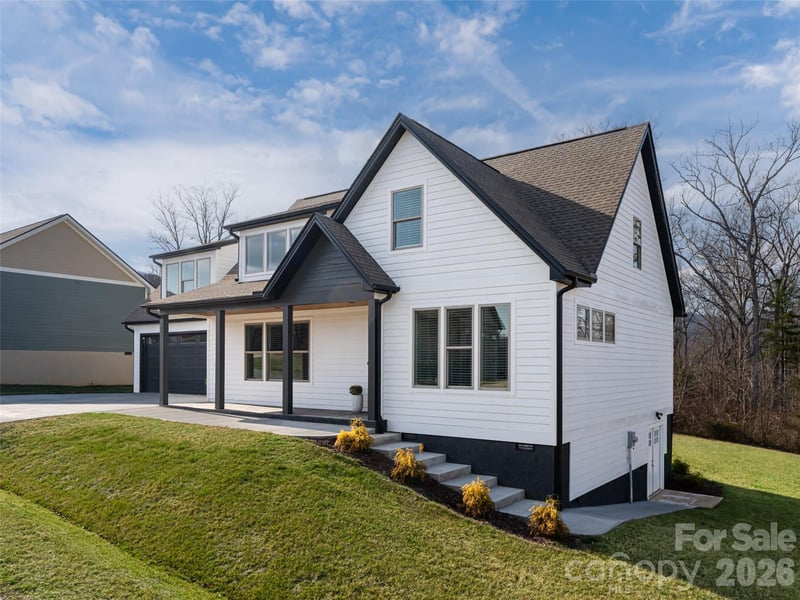 1031 Hillside Ridge Rd, Candler, NC 28715