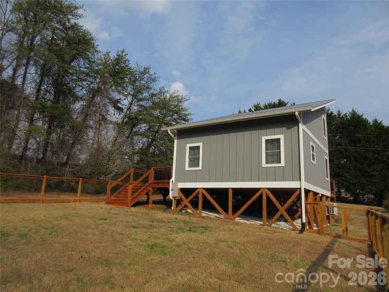 104 Perennial Gardens Ln, Rutherfordton, NC 28139