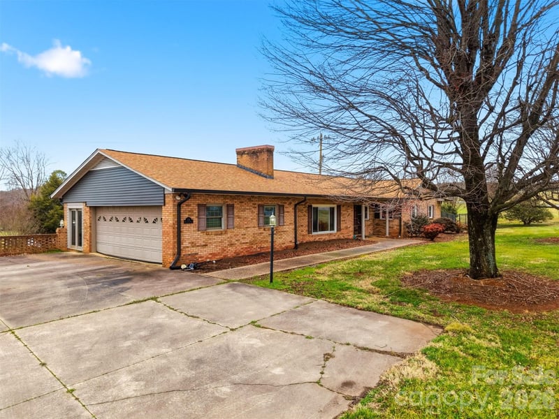 776 Smith Farm Rd, Stony Point, NC 28678