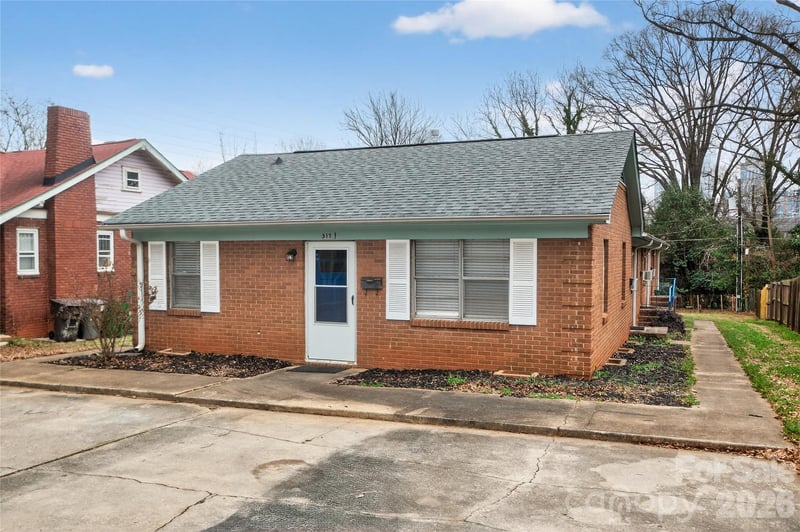 517 Grandin Rd, Charlotte, NC 28208