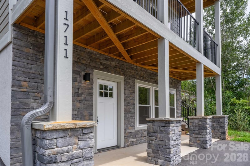 1711 Old Haywood Rd, Asheville, NC 28806
