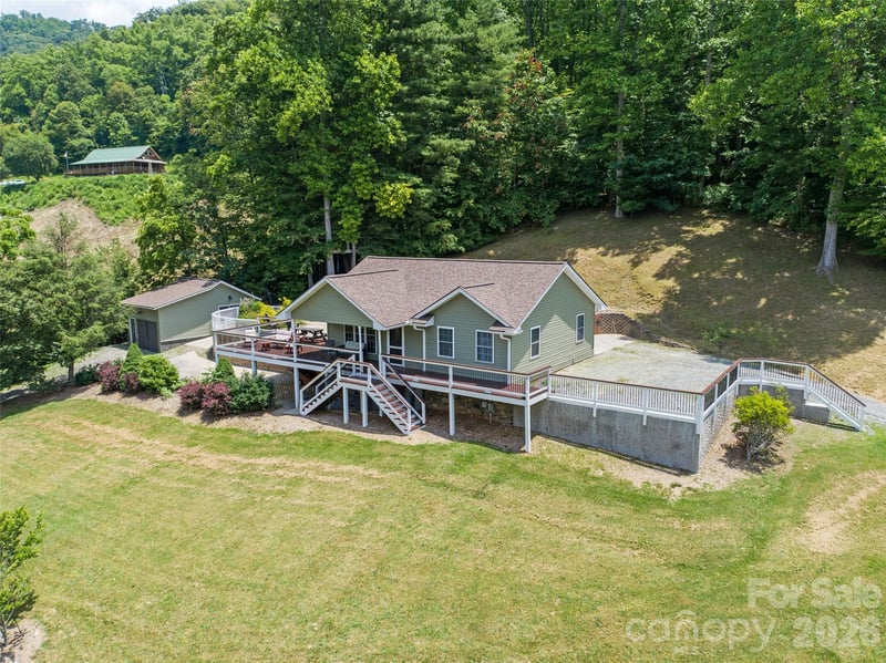 189 Poverty Branch Rd, Barnardsville, NC 28709