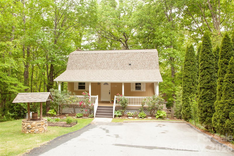 116 Vehorn Rd, Fairview, NC 28730
