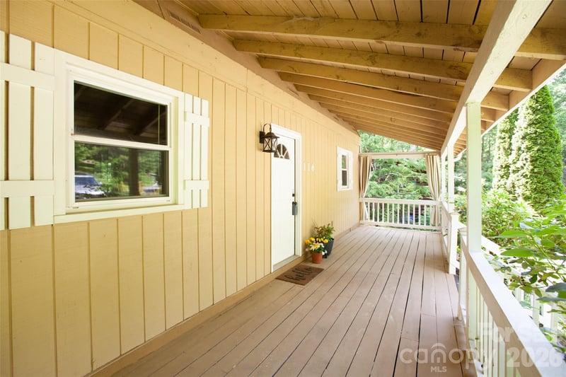 116 Vehorn Rd, Fairview, NC 28730
