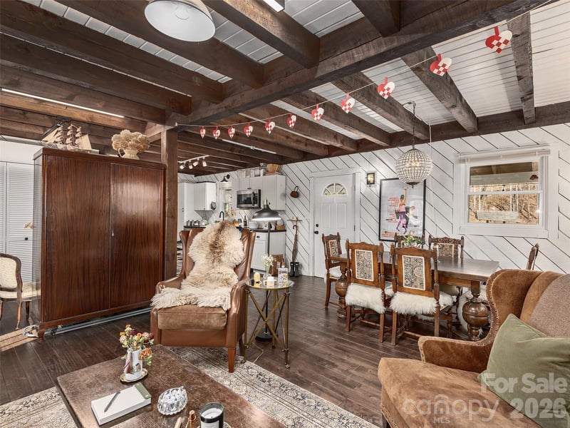 116 Vehorn Rd, Fairview, NC 28730