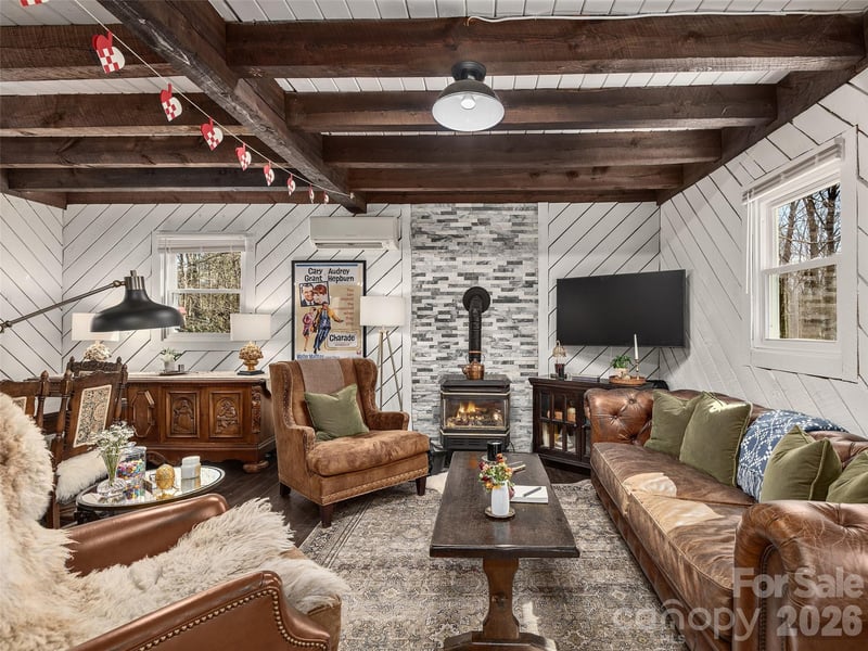 116 Vehorn Rd, Fairview, NC 28730